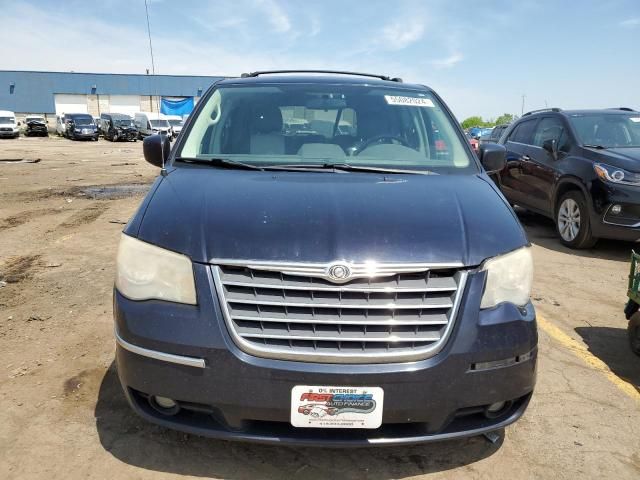 2010 Chrysler Town & Country Touring