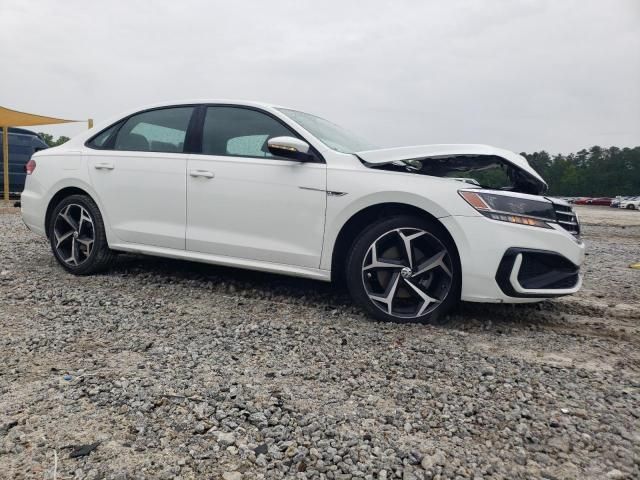 2022 Volkswagen Passat R-Line