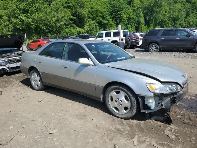 2000 Lexus ES 300