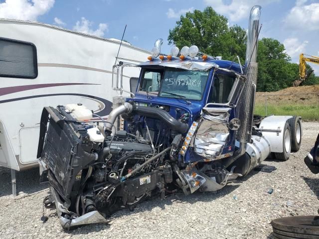 2019 Peterbilt 389