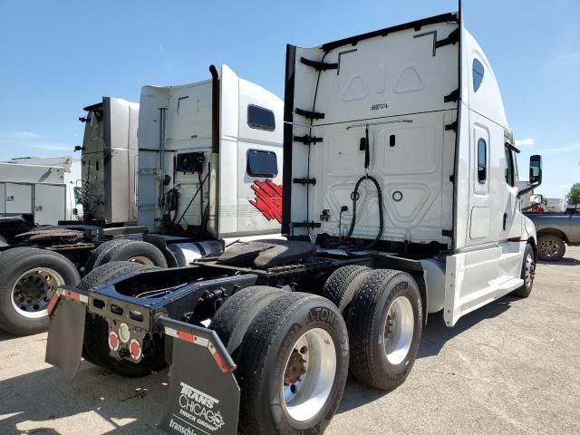 2018 Freightliner Cascadia 126