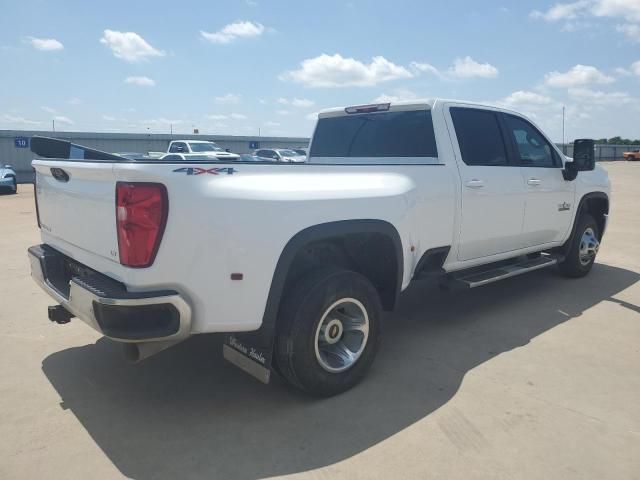 2022 Chevrolet Silverado K3500 LT