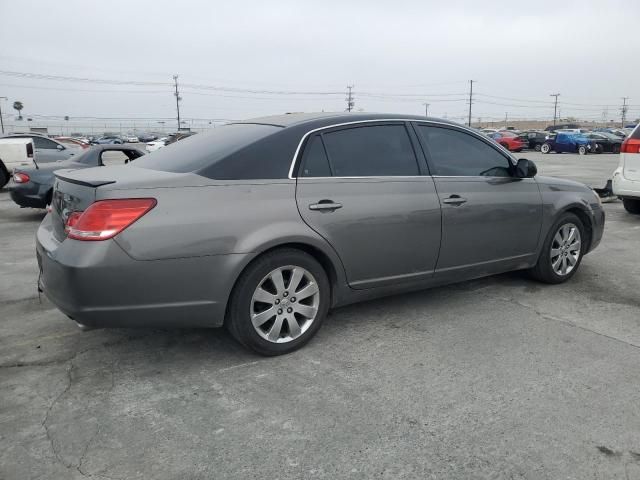 2005 Toyota Avalon XL