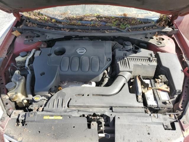 2010 Nissan Altima Base