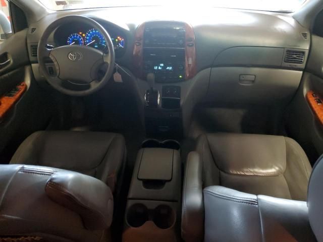 2006 Toyota Sienna XLE