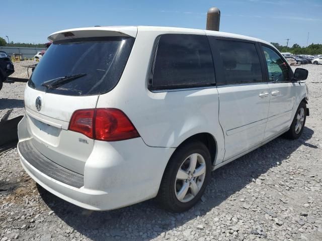 2010 Volkswagen Routan SEL