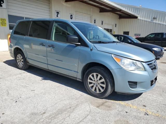 2009 Volkswagen Routan S