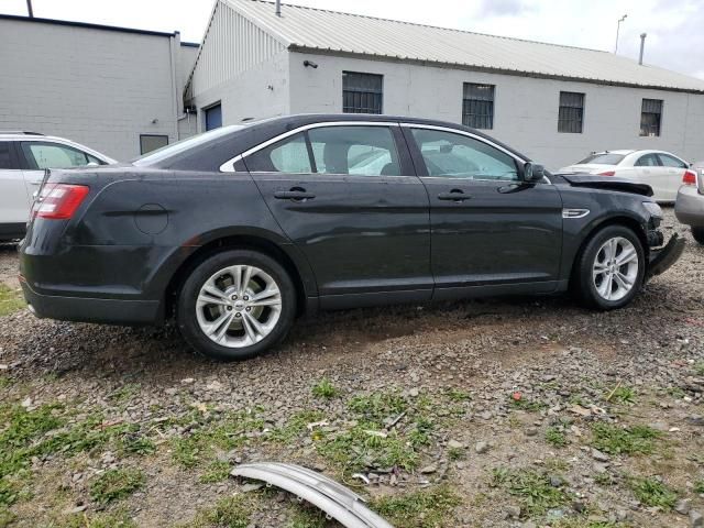 2018 Ford Taurus SEL