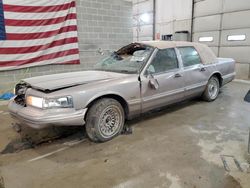 Salvage cars for sale at Columbia, MO auction: 1995 Lincoln Town Car Executive