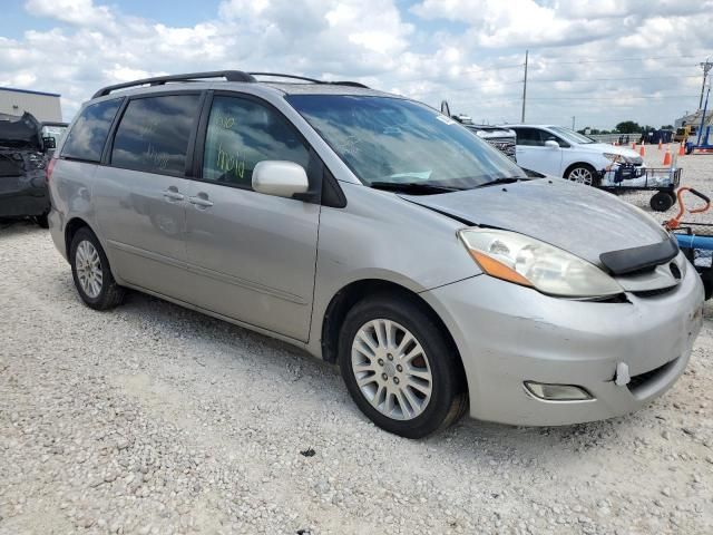 2007 Toyota Sienna XLE