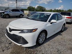 Carros salvage sin ofertas aún a la venta en subasta: 2019 Toyota Camry L