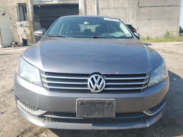 2012 Volkswagen Passat SE