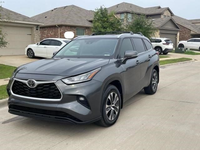 2020 Toyota Highlander XLE