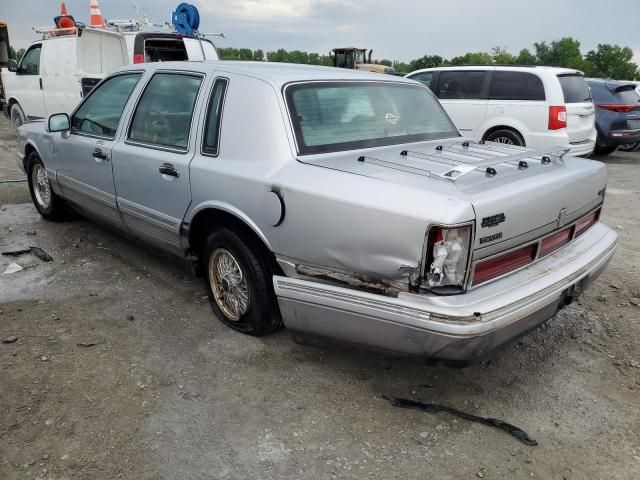 1995 Lincoln Town Car Signature