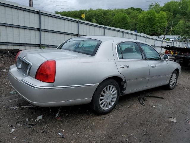 2003 Lincoln Town Car Executive