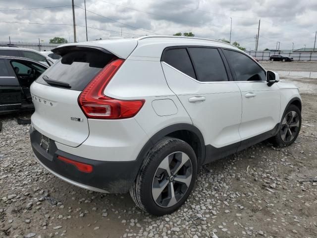 2023 Volvo XC40 Plus