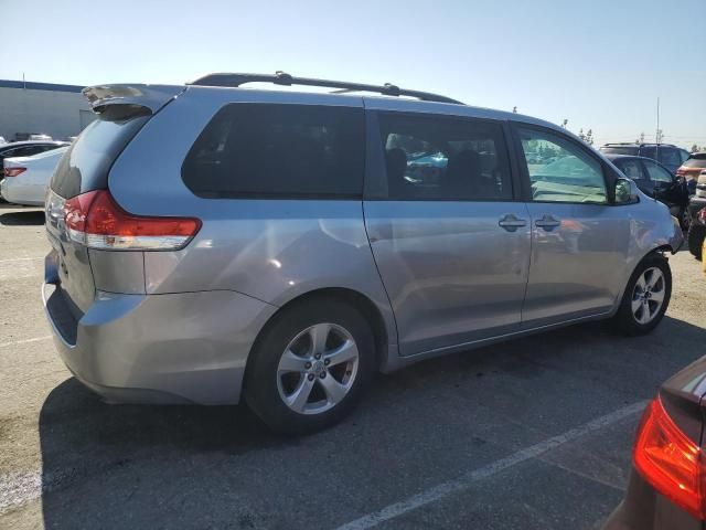 2012 Toyota Sienna LE