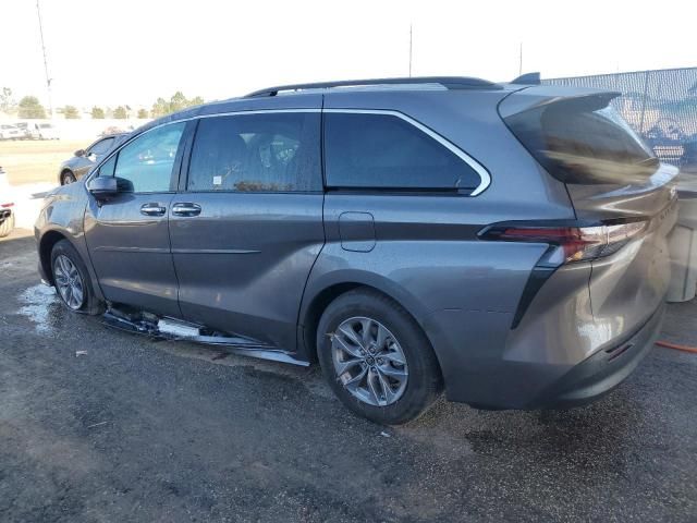 2024 Toyota Sienna XLE