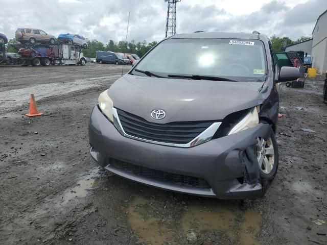 2012 Toyota Sienna LE