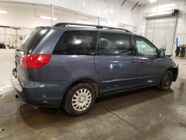 2007 Toyota Sienna CE