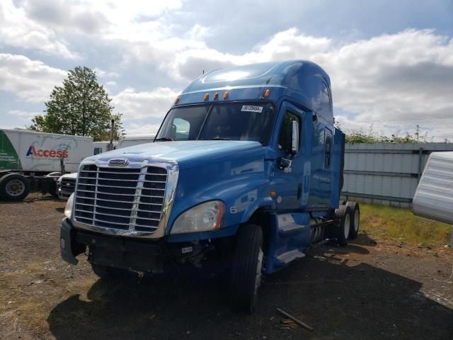 2013 Freightliner Cascadia 125