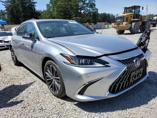 2022 Lexus ES 300H Base