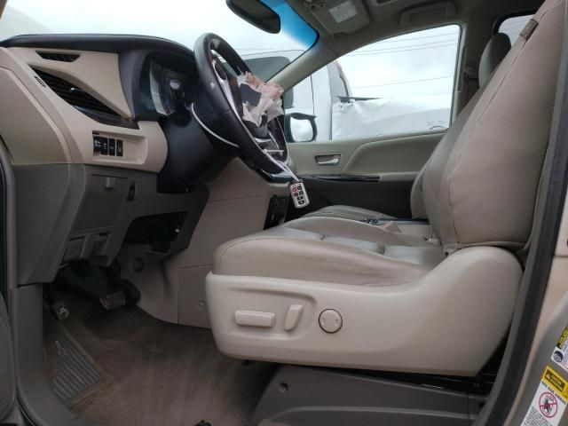 2015 Toyota Sienna XLE