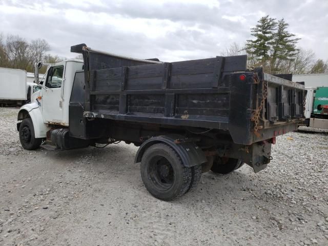 2001 International 4000 4700