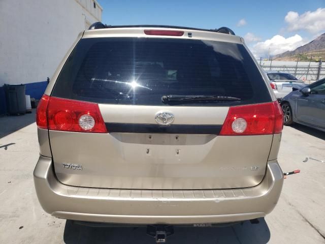 2009 Toyota Sienna CE