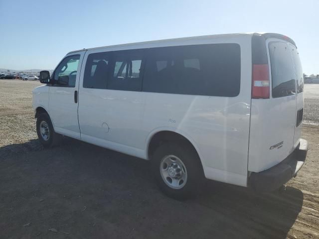 2016 Chevrolet Express G2500 LS