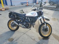 Compre motos salvage a la venta ahora en subasta: 2017 Ducati Scrambler Desert Sled