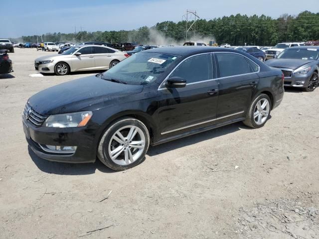 2013 Volkswagen Passat SEL