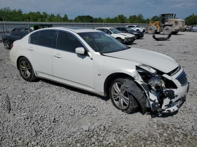 2015 Infiniti Q40