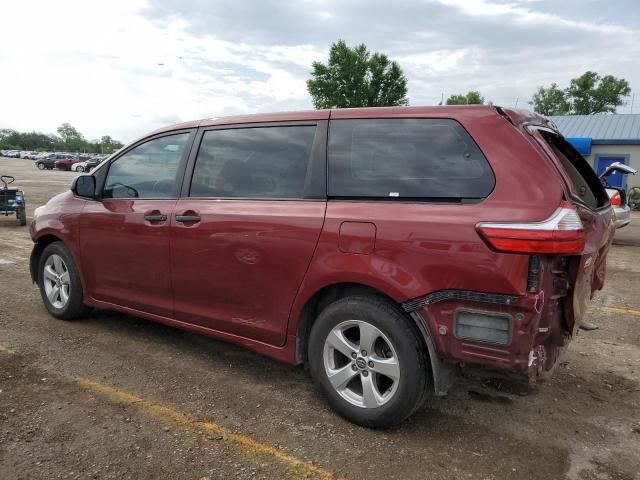 2018 Toyota Sienna L