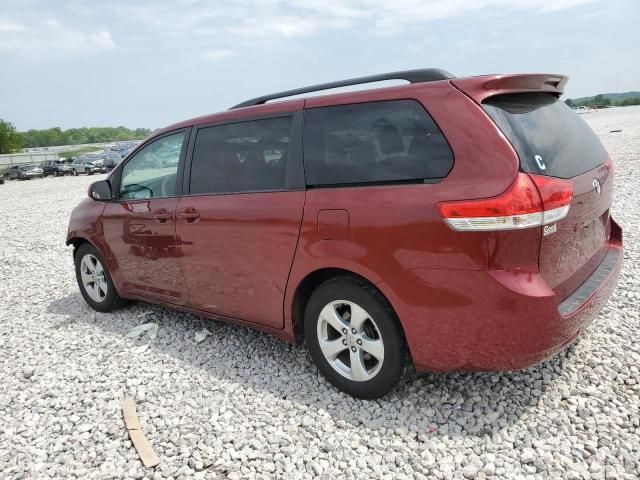 2014 Toyota Sienna LE