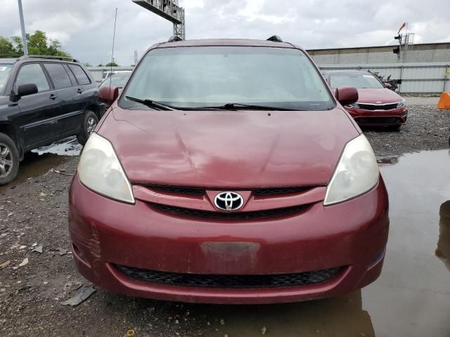 2008 Toyota Sienna XLE