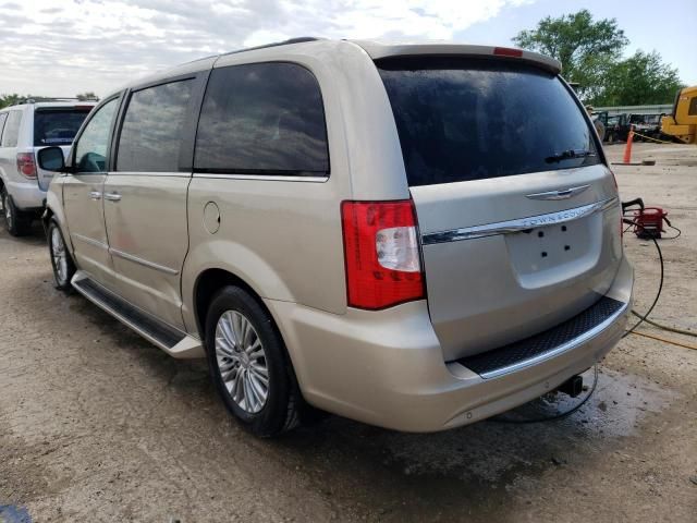 2016 Chrysler Town & Country Touring L