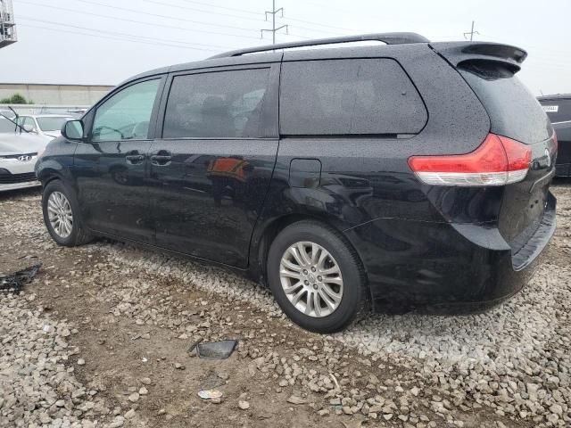 2011 Toyota Sienna XLE