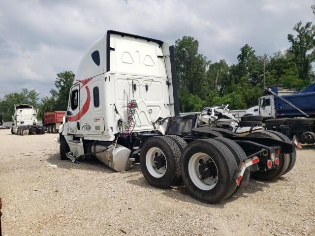 2022 Freightliner Cascadia 126