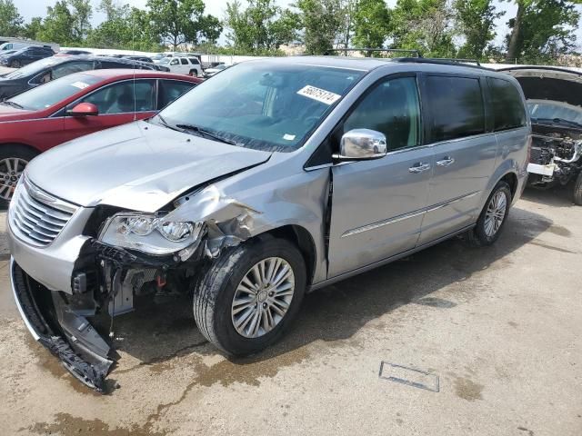 2016 Chrysler Town & Country Touring L