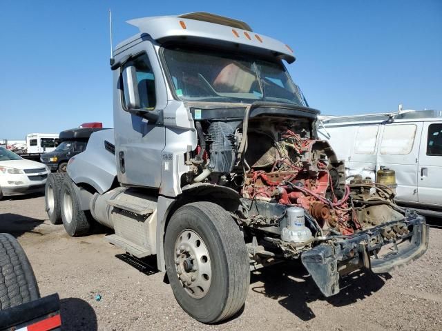 2018 Freightliner Cascadia 126