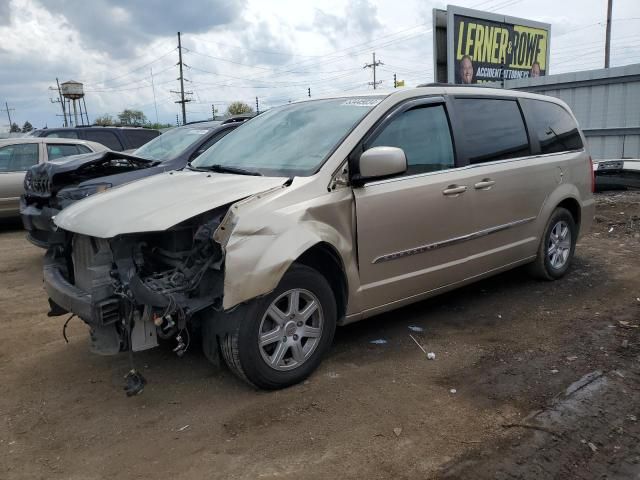 2013 Chrysler Town & Country Touring