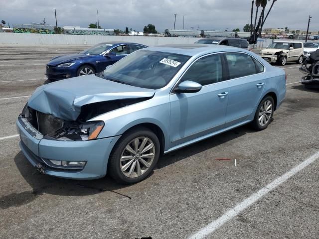 2012 Volkswagen Passat SEL