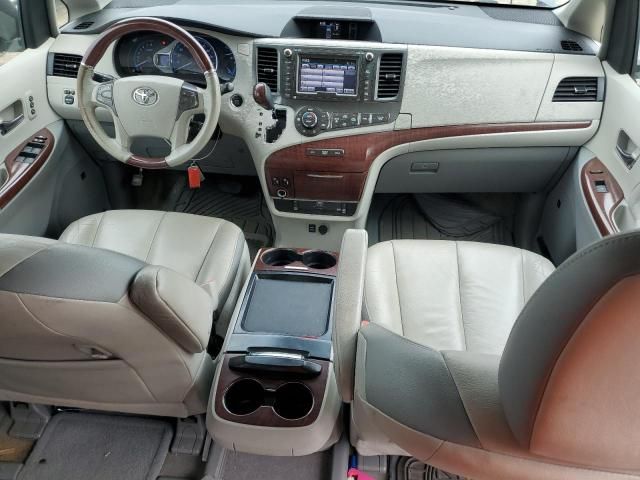 2011 Toyota Sienna XLE