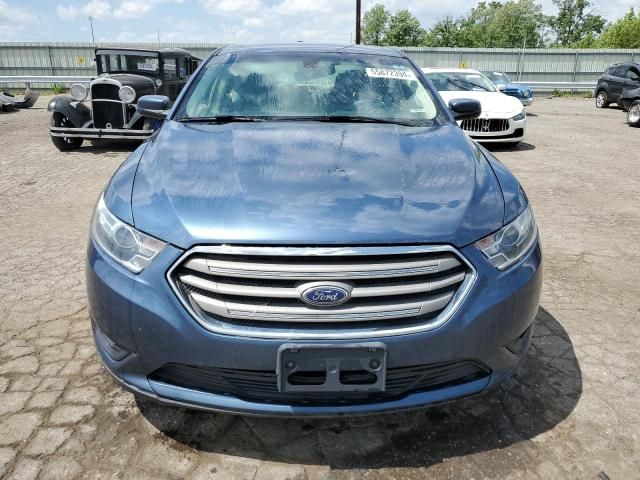 2018 Ford Taurus SEL