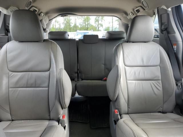 2016 Toyota Sienna XLE