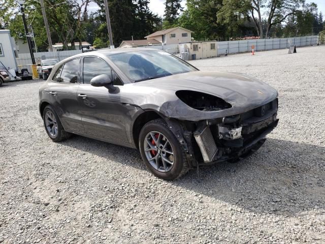 2015 Porsche Macan Turbo