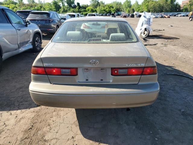 1999 Toyota Camry LE