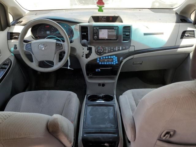 2014 Toyota Sienna LE