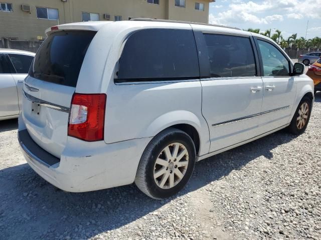 2016 Chrysler Town & Country Touring